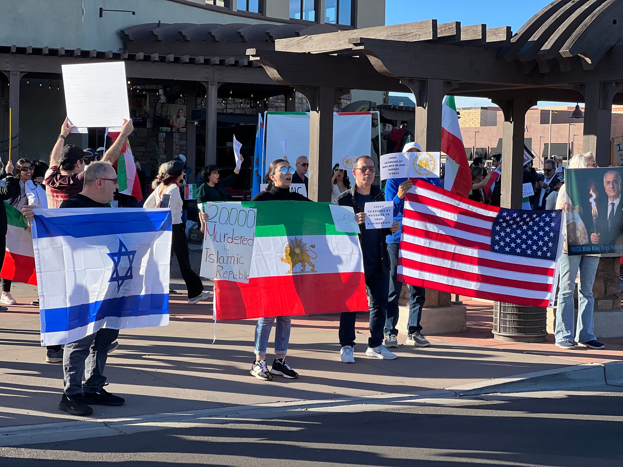 Real Iranian Protests in Arizona 2026 against the regime.