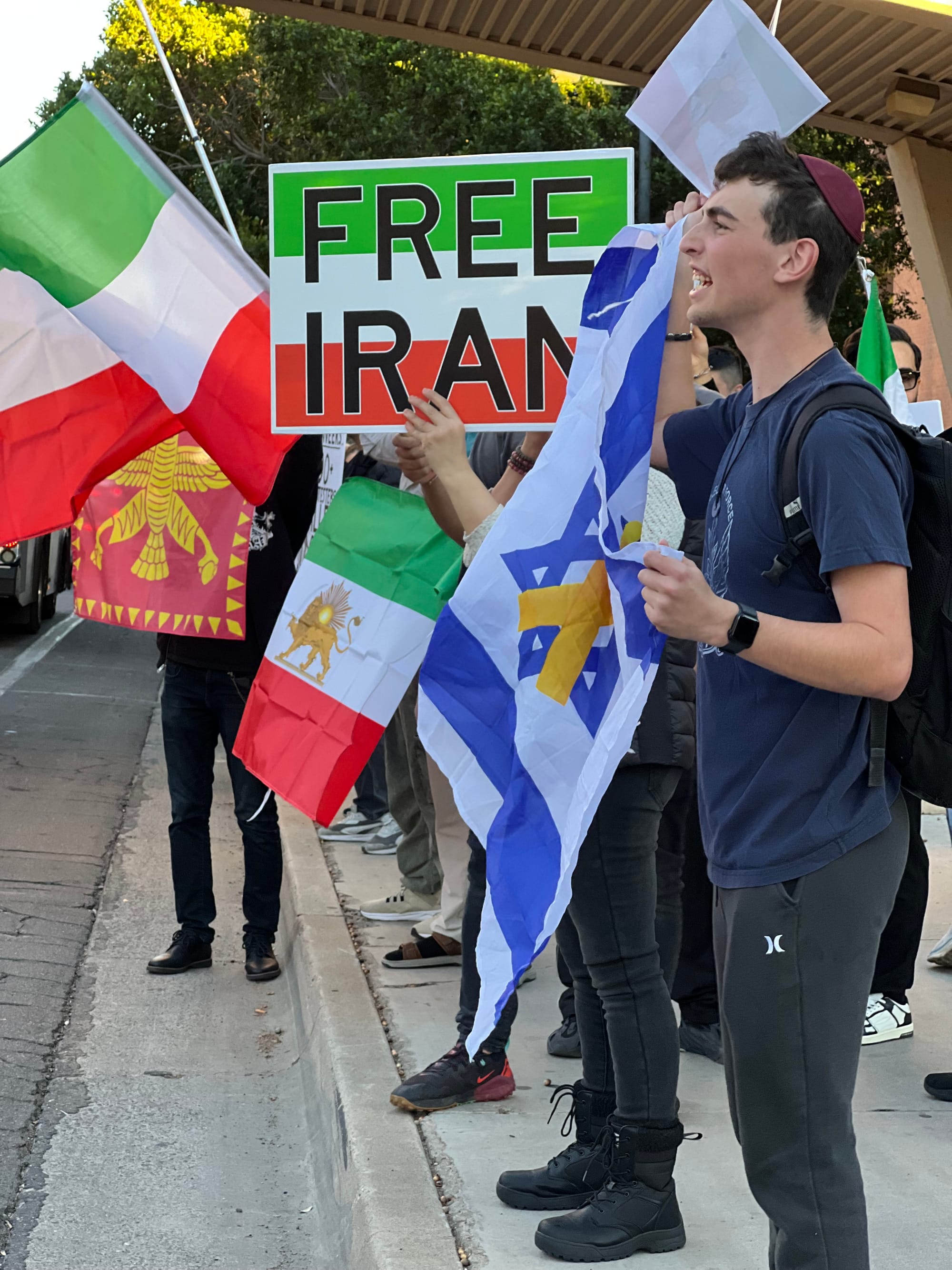 Real Iranian Protests in Arizona 2026 against the regime.