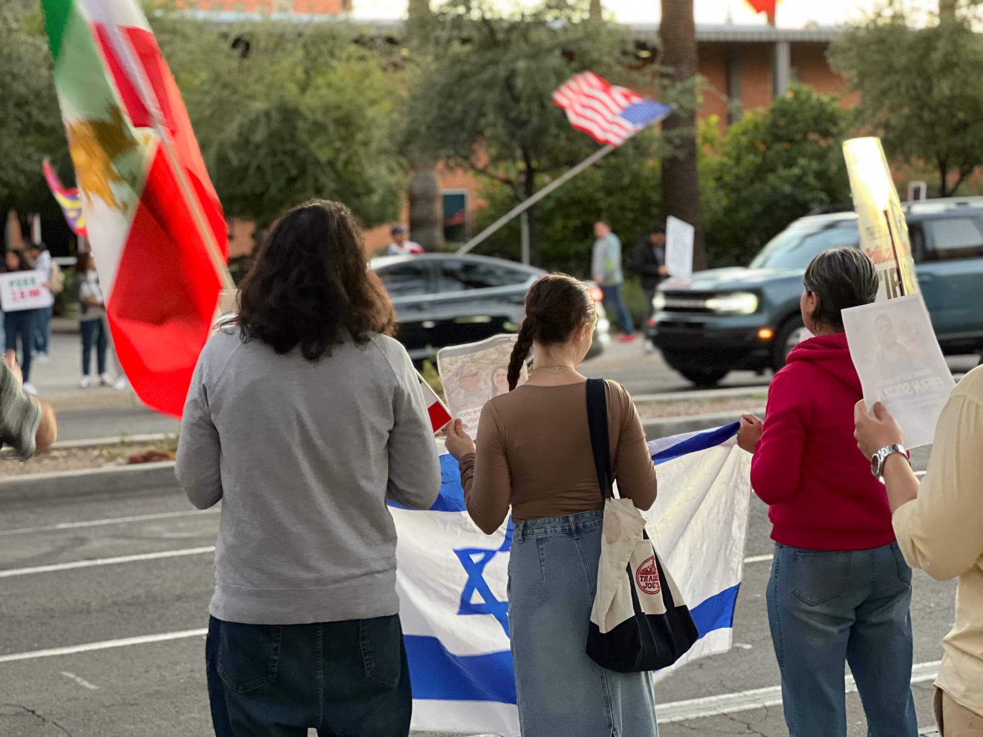 Real Iranian Protests in Arizona 2026 against the regime.
