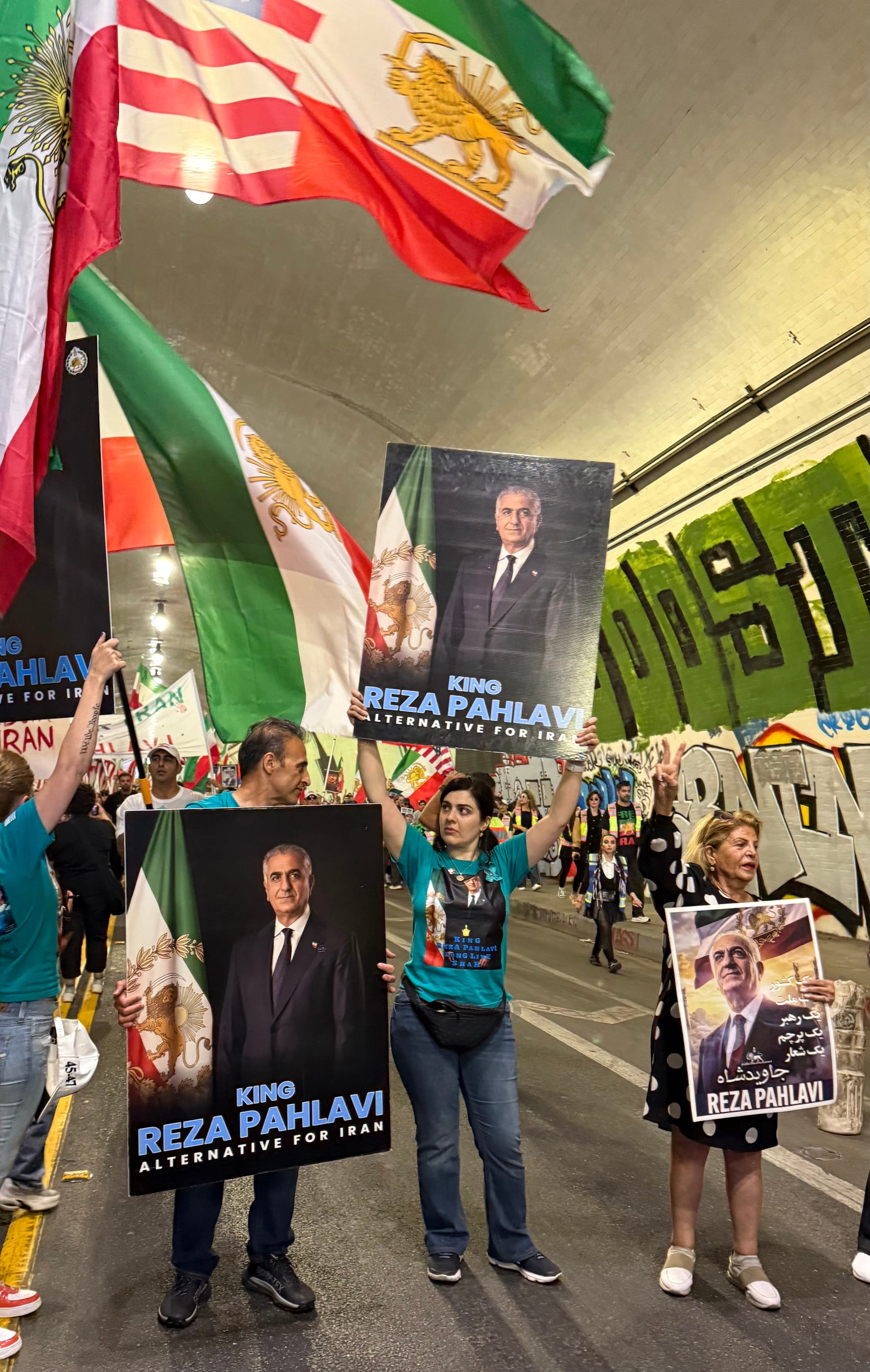 Real Iranian Protests in Los Angeles 2026 against the regime.