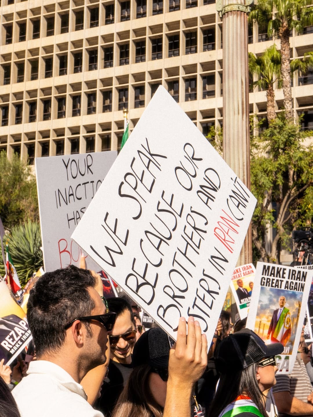 Real Iranian Protests in Los Angeles 2026 against the regime.