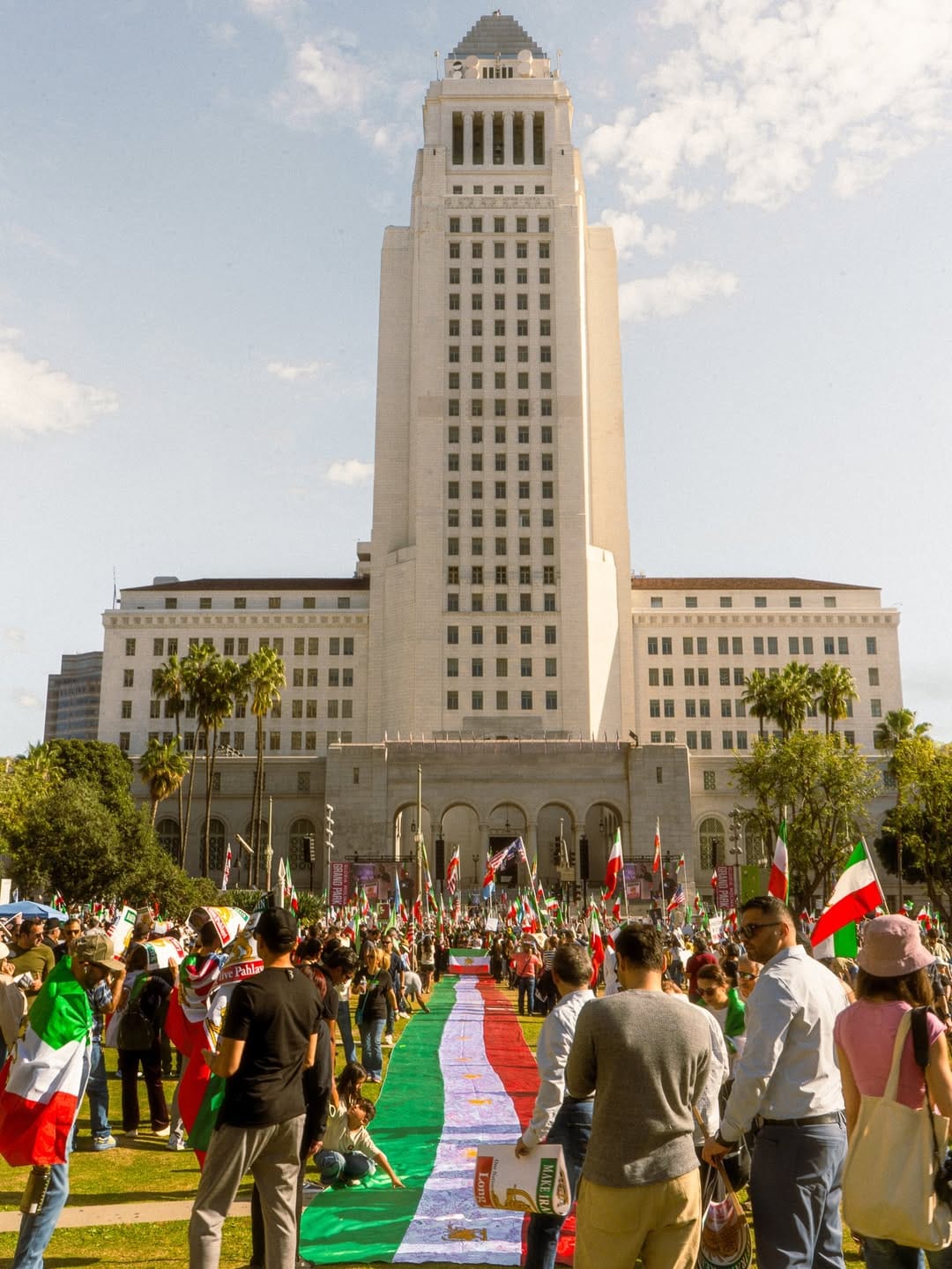 Real Iranian Protests in Los Angeles 2026 against the regime.