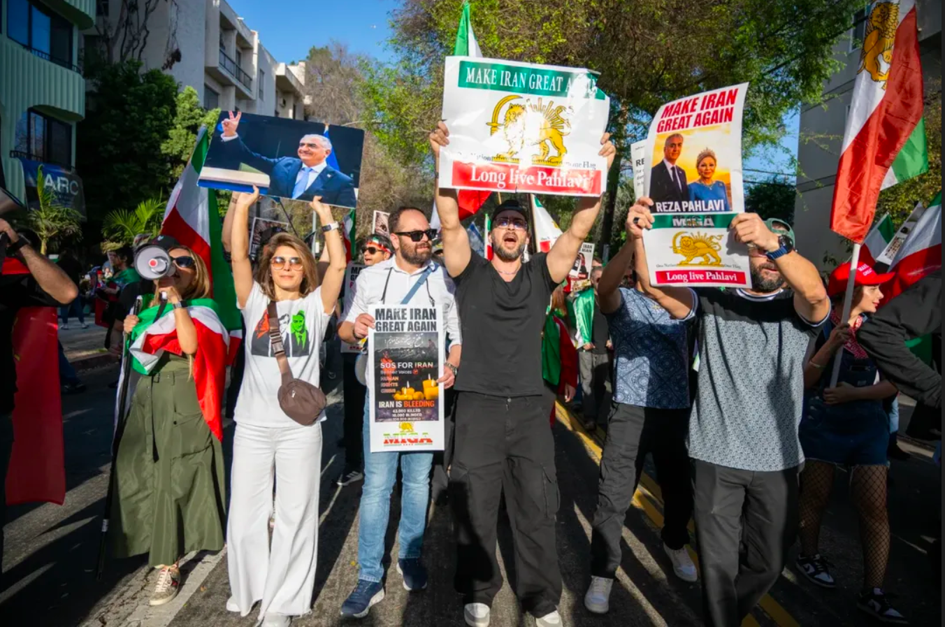 Real Iranian Protests in Los Angeles 2026 against the regime.