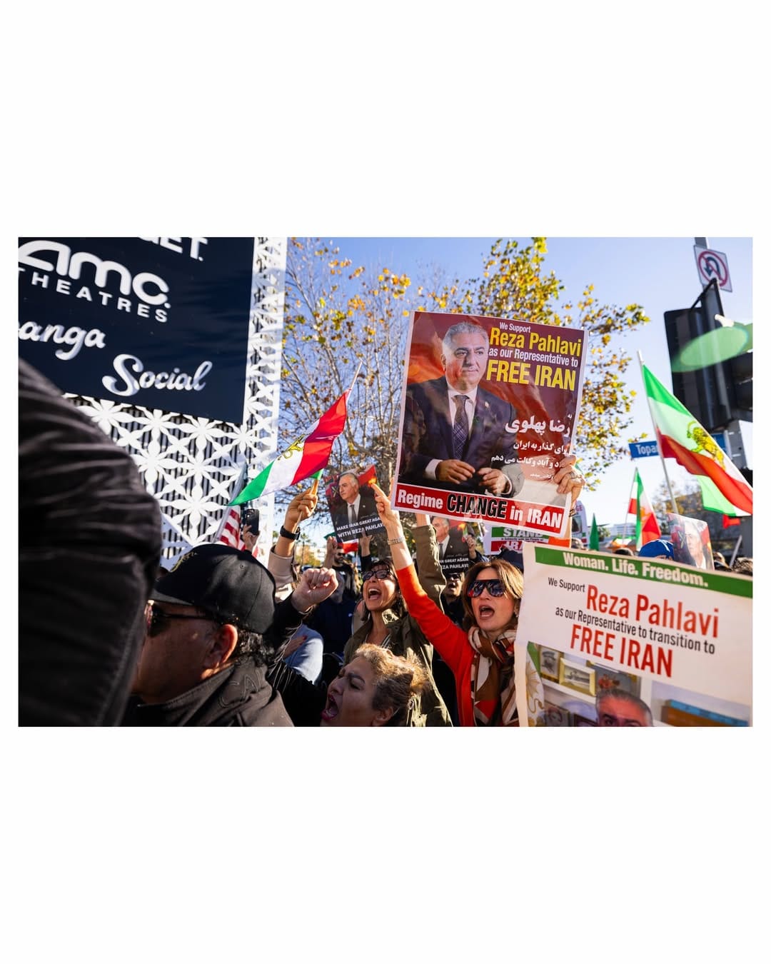 Real Iranian Protests in Los Angeles 2026 against the regime.