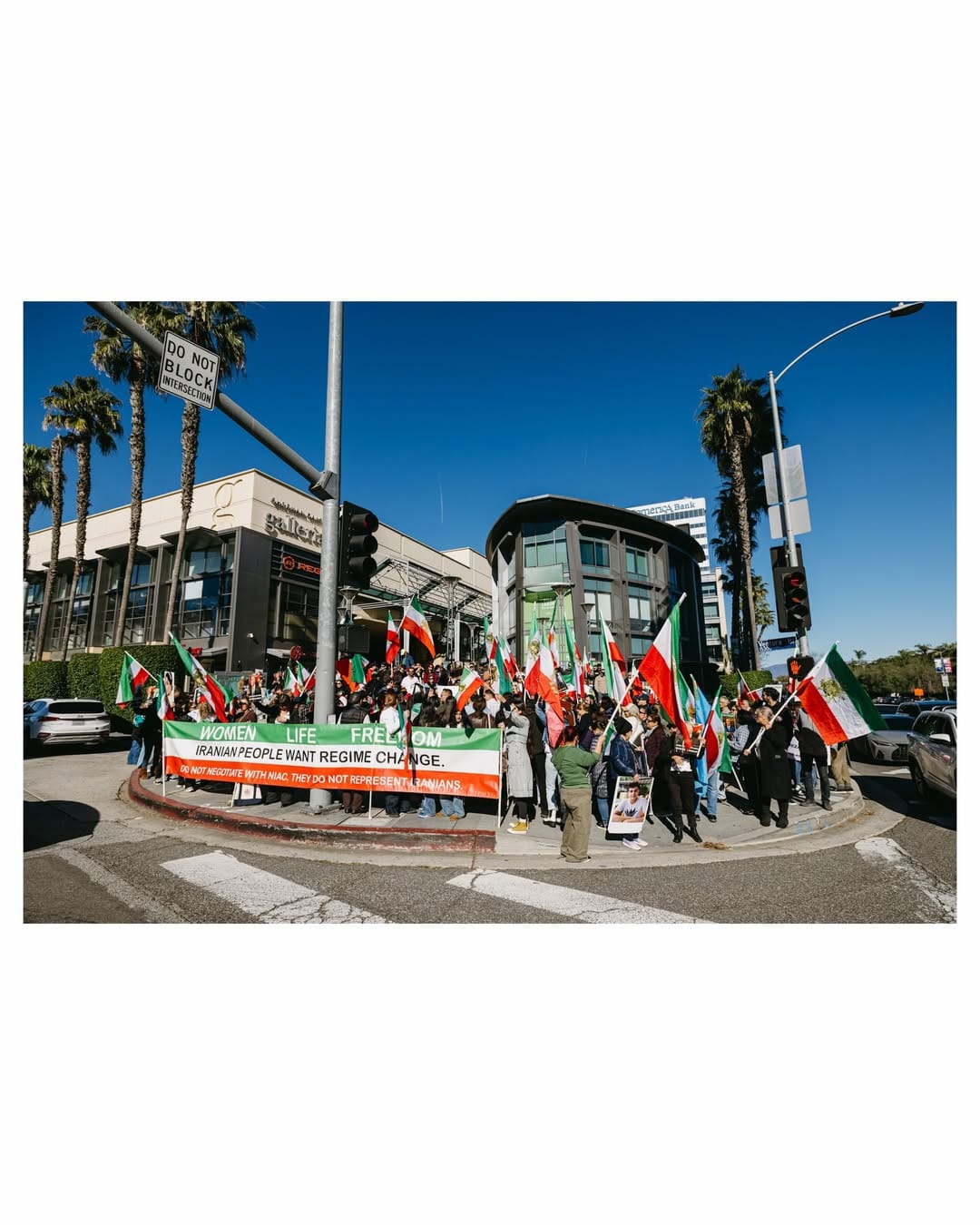 Real Iranian Protests in Los Angeles 2026 against the regime.