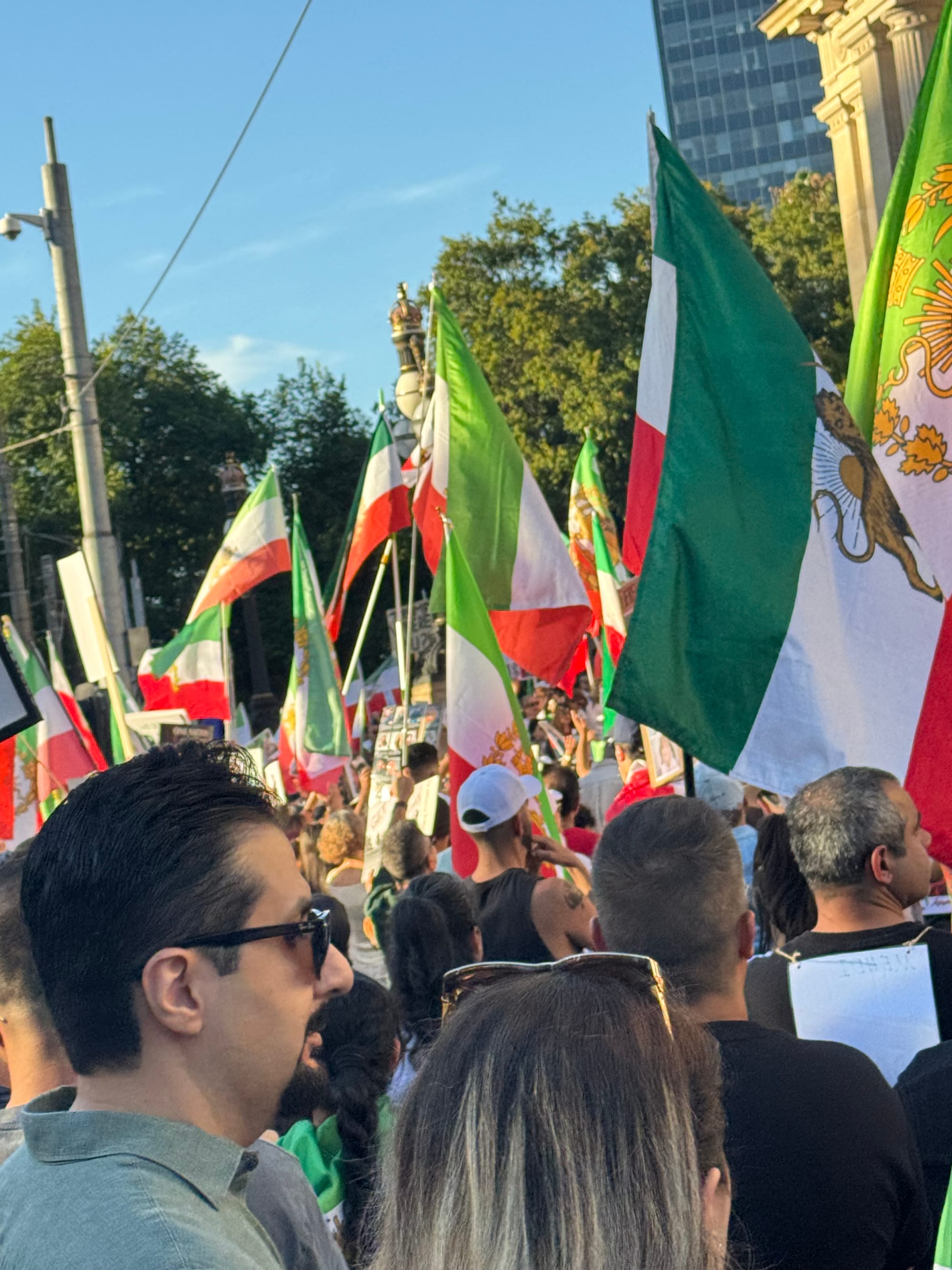 Real Iranian Protests in Melbourne 2026 against the regime.
