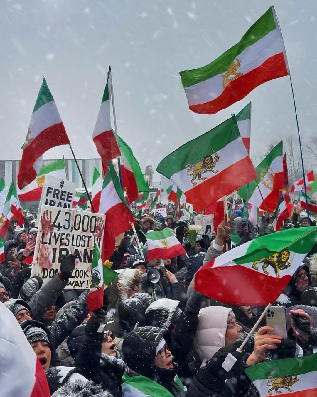 Real Iranian Protests in Toronto 2026 against the regime.