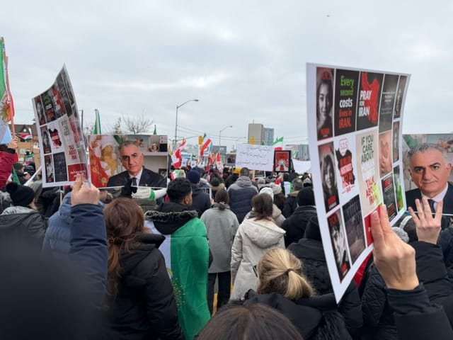 Real Iranian Protests in Toronto 2026 against the regime.